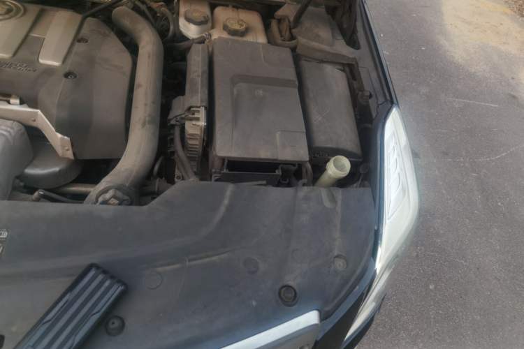 Used Cadillac XTS 2015 28T Comfort Model Engine Bay Left