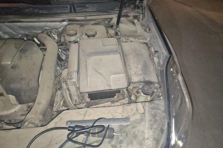 Used Cadillac XTS 2015 28T Comfort Model Engine Bay Left