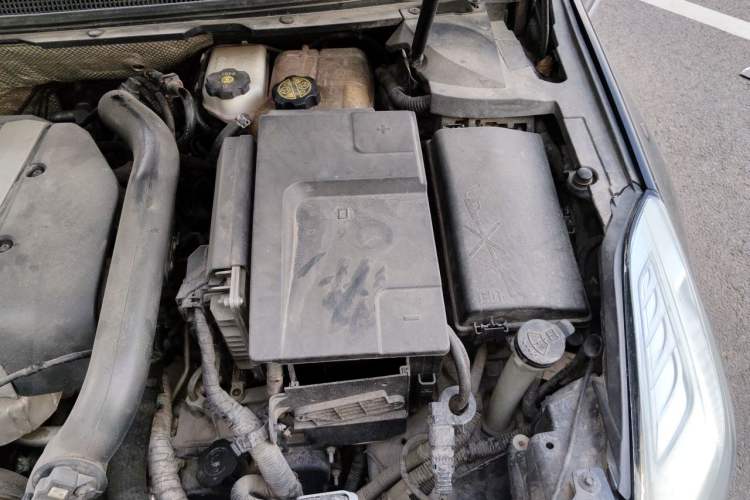 Used Cadillac XTS 2015 28T Comfort Model Engine Bay Left