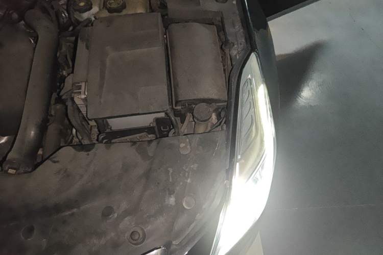 Used Cadillac XTS 2015 28T Elite Model Engine Bay Left