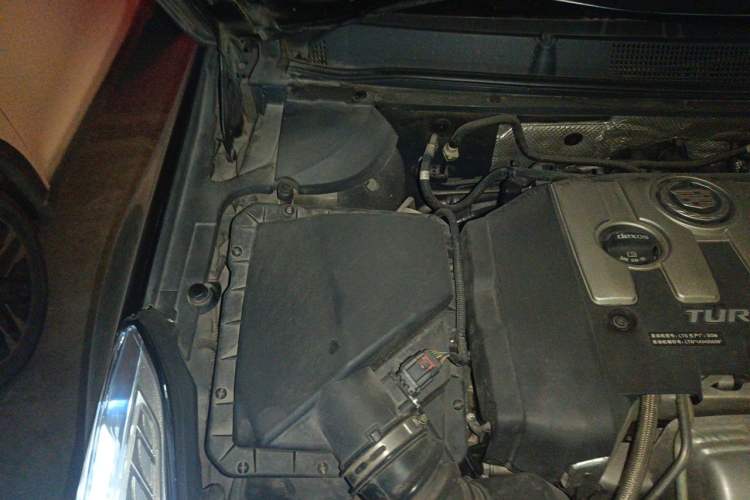 Used Cadillac XTS 2015 28T Comfort Model Engine Bay Right