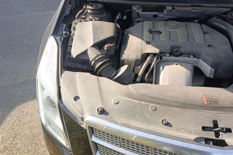 Used Cadillac XTS 2015 28T Platinum Edition Engine Bay Right