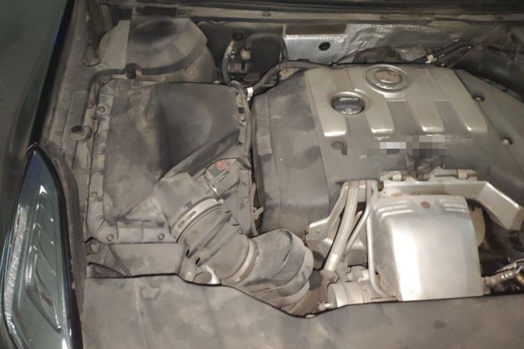 Used Cadillac XTS 2015 28T Comfort Model Engine Bay Right