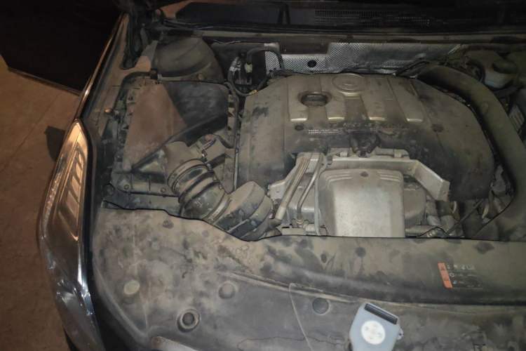 Used Cadillac XTS 2015 28T Comfort Model Engine Bay Right