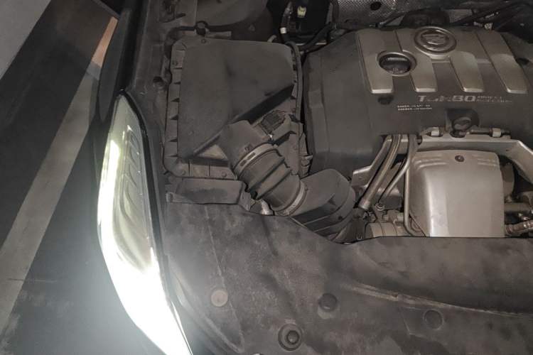 Used Cadillac XTS 2015 28T Elite Model Engine Bay Right