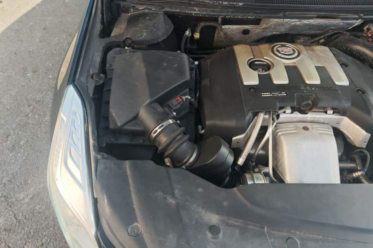 Used Cadillac XTS 2015 28T Comfort Model Engine Bay Right