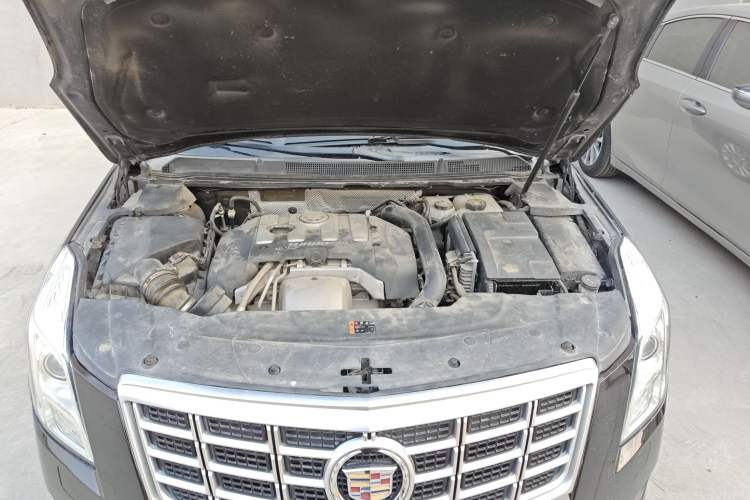 Used Cadillac XTS 2015 28T Comfort Model Engine Bay