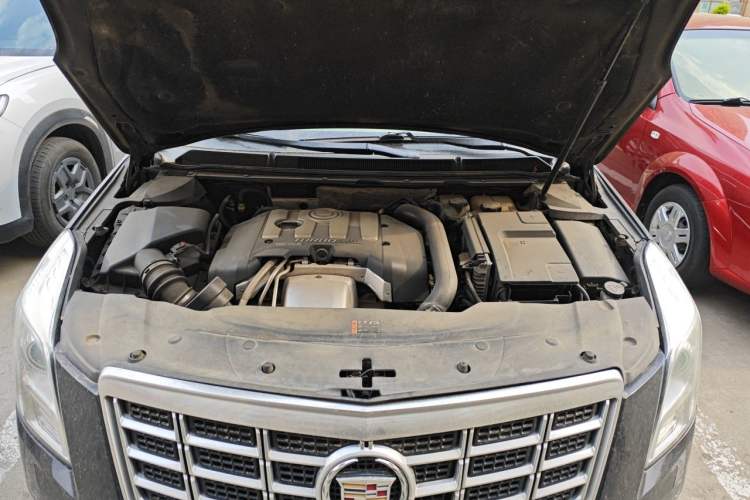 Used Cadillac XTS 2015 28T Comfort Model Engine Bay