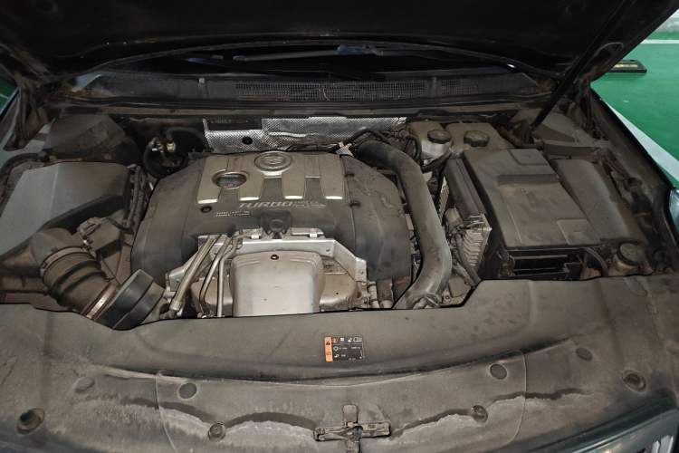 Used Cadillac XTS 2015 28T Comfort Model Engine Bay