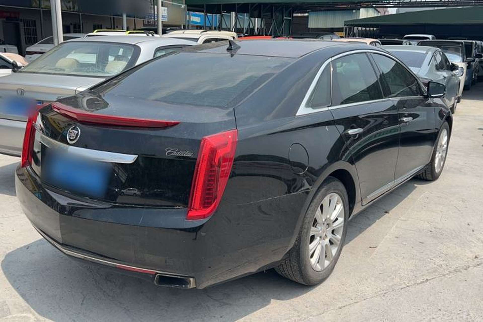 Used Cadillac XTS 2015 28T Elite Model Exterior 2