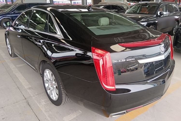 Used Cadillac XTS 2015 28T Comfort Model Exterior 2