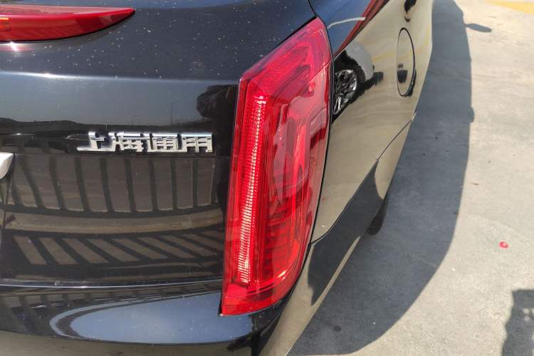 Used Cadillac XTS 2015 28T Comfort Model Exterior 3