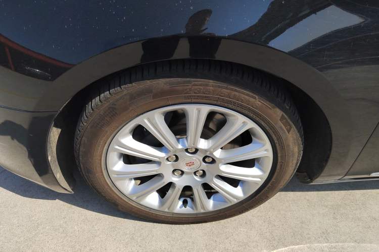 Used Cadillac XTS 2015 28T Comfort Model Exterior 4