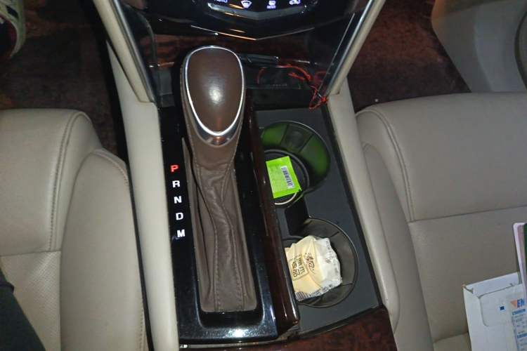 Used Cadillac XTS 2015 28T Comfort Model Gear Lever