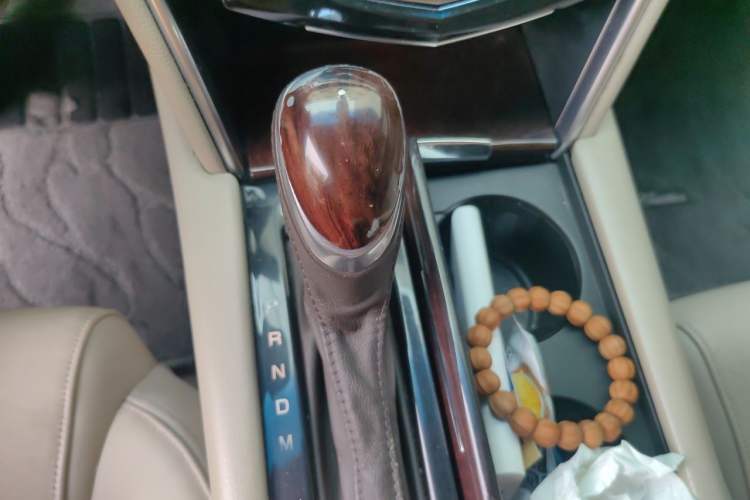 Used Cadillac XTS 2015 28T Comfort Model Gear Lever