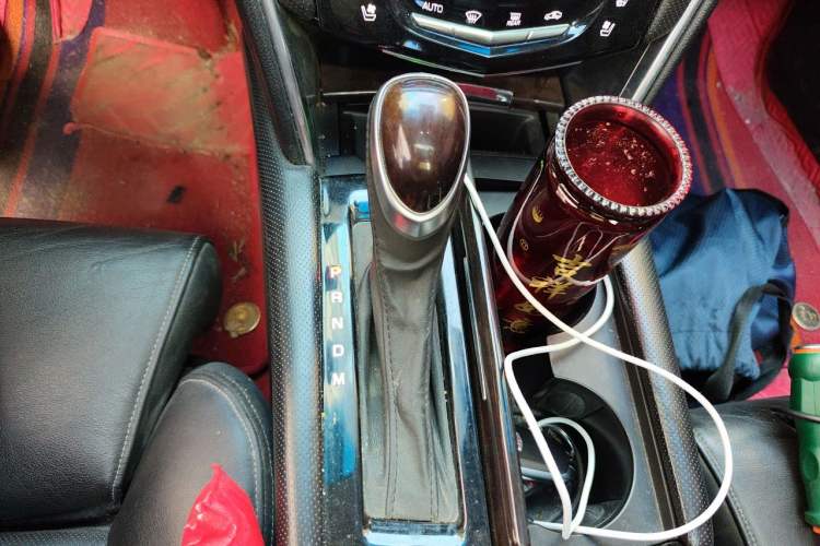Used Cadillac XTS 2015 28T Luxury Model Gear Lever