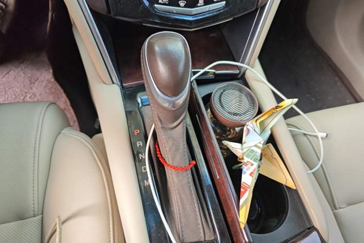 Used Cadillac XTS 2015 28T Comfort Model Gear Lever