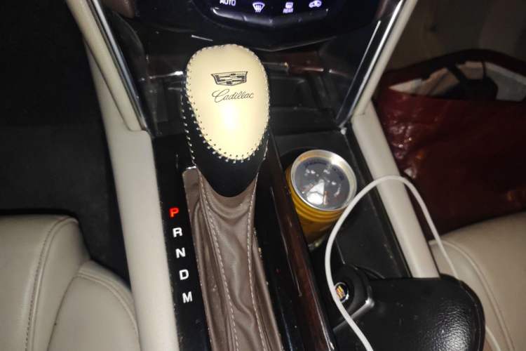 Used Cadillac XTS 2015 28T Comfort Model Gear Lever