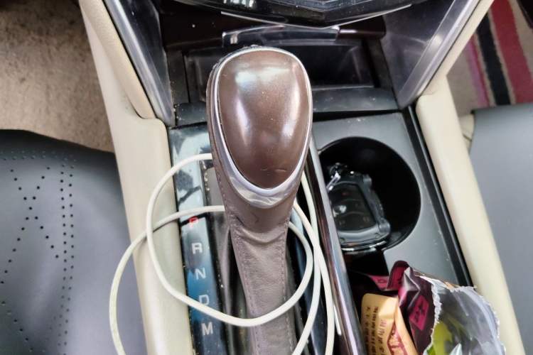Used Cadillac XTS 2015 28T Comfort Model Gear Lever