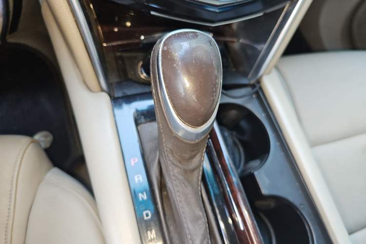 Used Cadillac XTS 2015 28T Comfort Model Gear Lever
