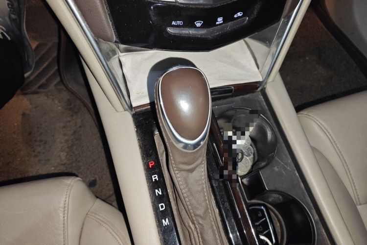 Used Cadillac XTS 2015 28T Comfort Model Gear Lever