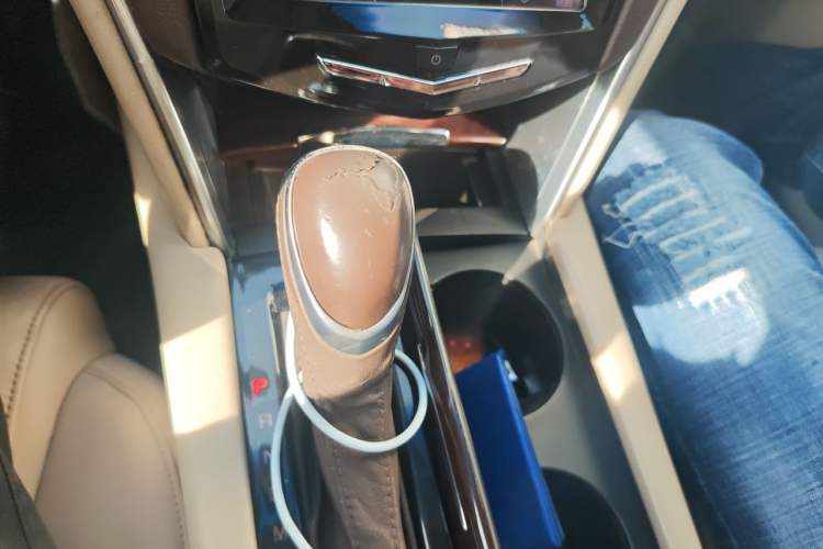 Used Cadillac XTS 2015 28T Comfort Model Gear Lever