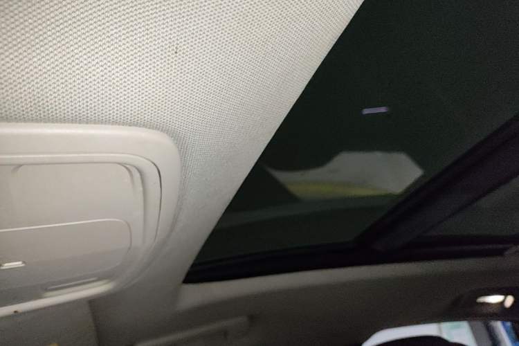 Used Cadillac XTS 2015 28T Comfort Model Headliner