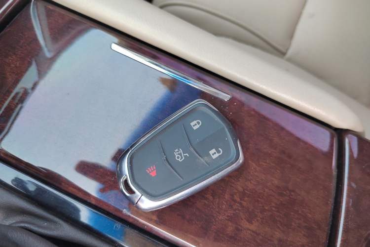 Used Cadillac XTS 2015 28T Comfort Model Interior 1
