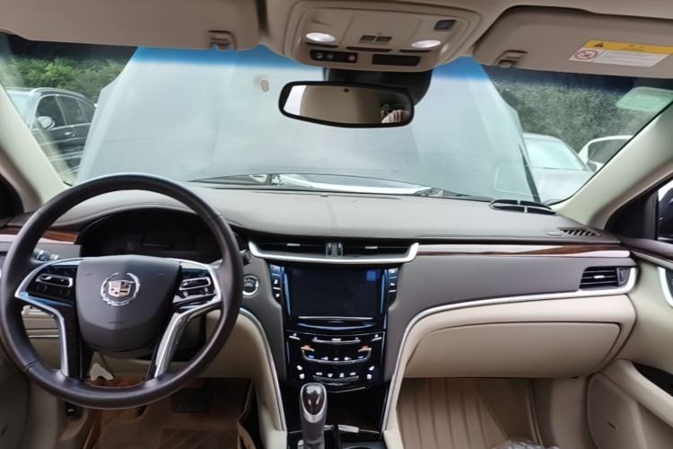 Used Cadillac XTS 2015 28T Luxury Model Interior 2