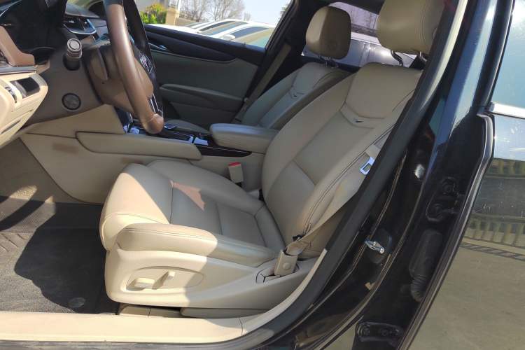 Used Cadillac XTS 2015 28T Comfort Model Left Front Seat