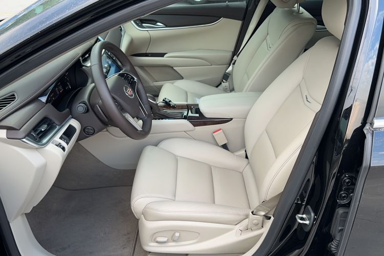 Used Cadillac XTS 2015 28T Comfort Model Left Front Seat