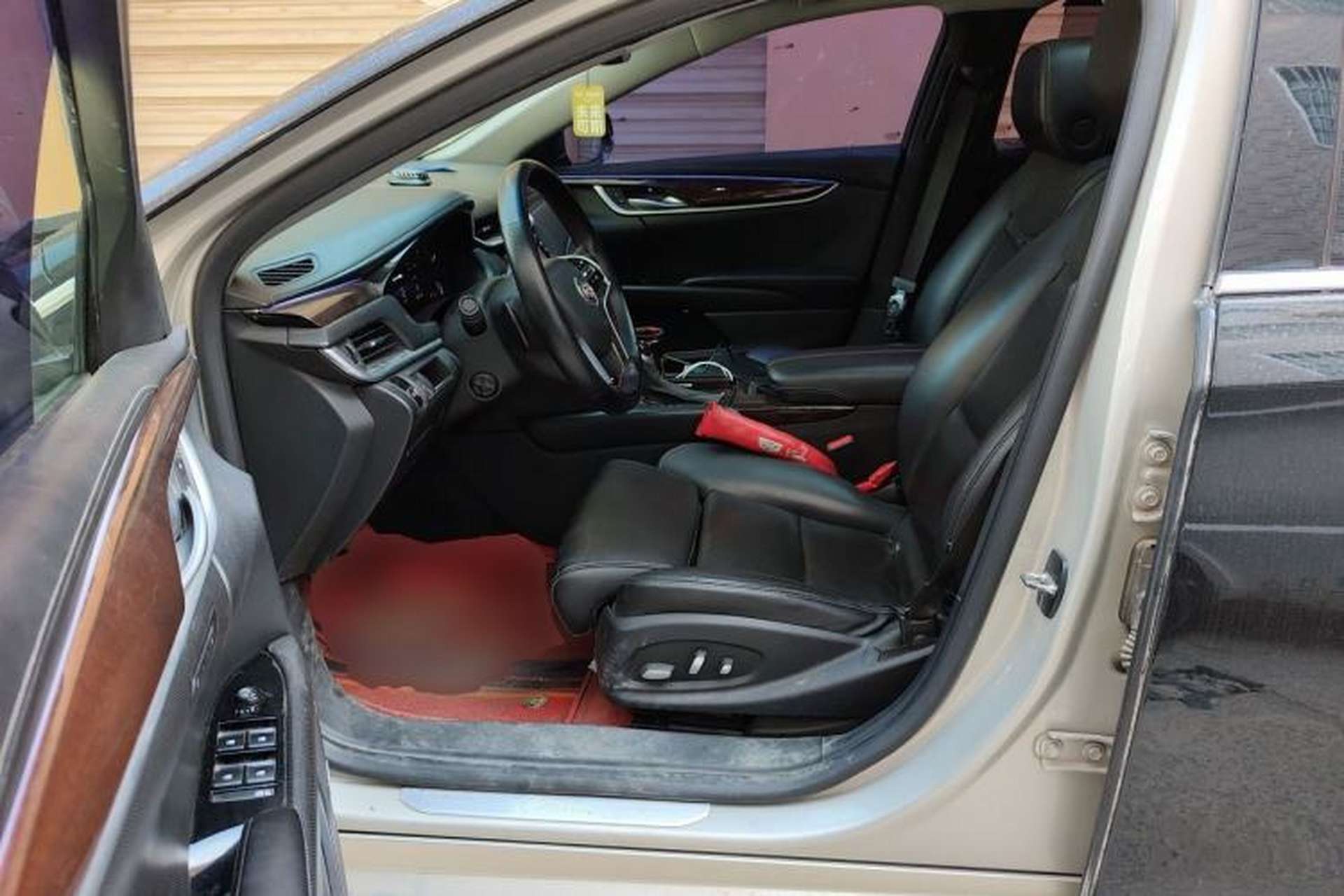 Used Cadillac XTS 2015 28T Luxury Model Left Front Seat
