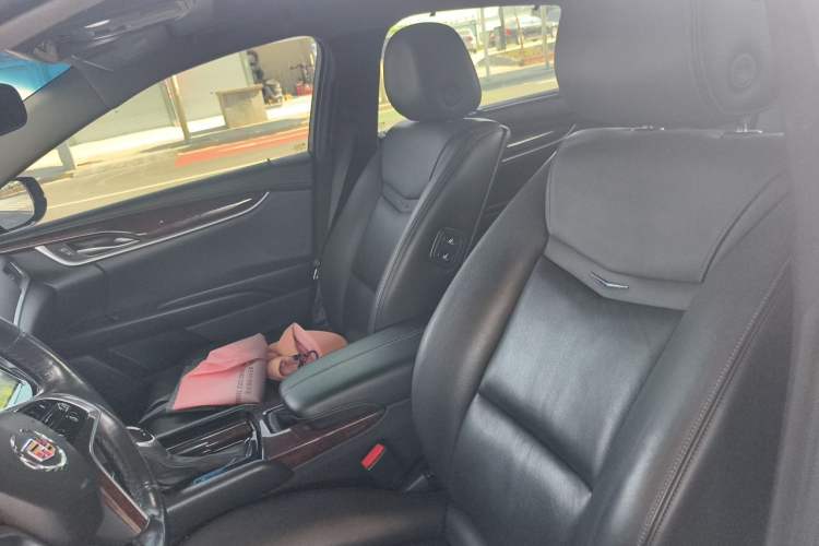 Used Cadillac XTS 2015 28T Luxury Model Left Front Seat