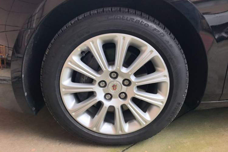 Used Cadillac XTS 2015 28T Comfort Model Left Front Wheel Hub