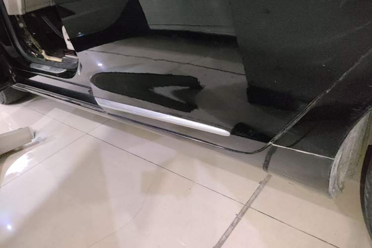 Used Cadillac XTS 2015 28T Comfort Model Left Side Sill