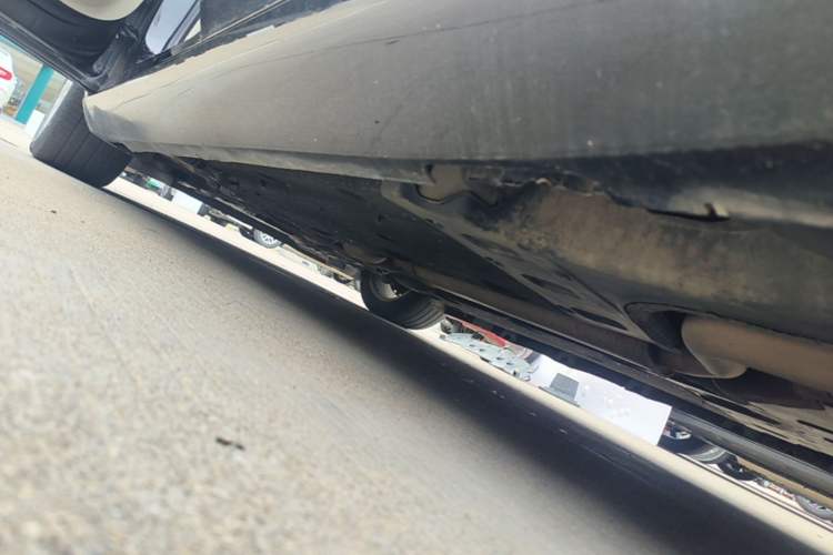 Used Cadillac XTS 2015 28T Comfort Model Left Side Sill
