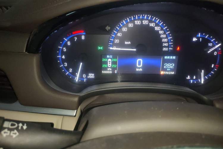 Used Cadillac XTS 2015 28T Comfort Model Odometer Close Up