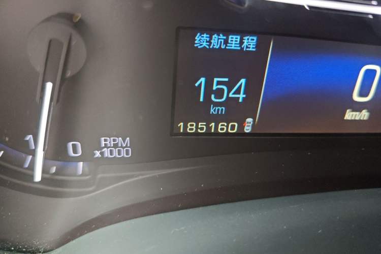Used Cadillac XTS 2015 28T Elite Model Odometer Close Up