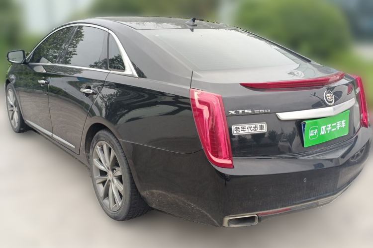 Used Cadillac XTS 2015 28T Platinum Edition Rear Left 45 Deg