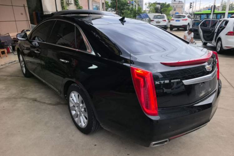 Used Cadillac XTS 2015 28T Comfort Model Rear Left 45 Deg