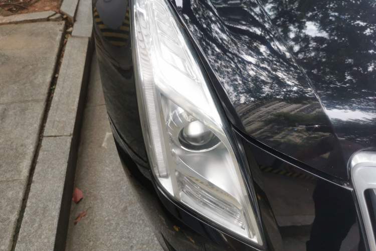 Used Cadillac XTS 2015 28T Comfort Model Right Front Headlight
