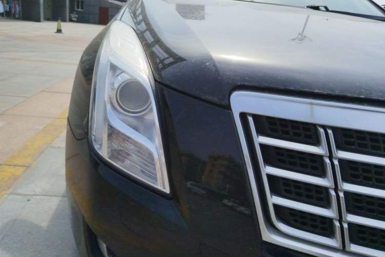 Used Cadillac XTS 2015 28T Comfort Model Right Front Headlight