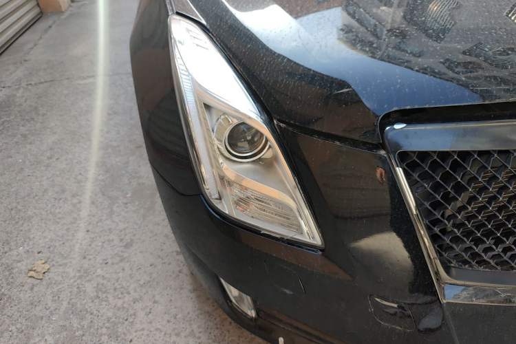 Used Cadillac XTS 2015 28T Luxury Model Right Front Headlight