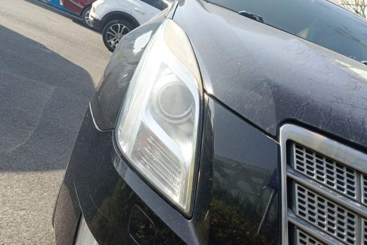Used Cadillac XTS 2015 28T Platinum Edition Right Front Headlight