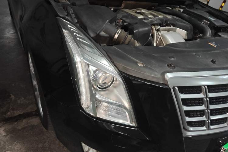 Used Cadillac XTS 2015 28T Elite Model Right Front Headlight