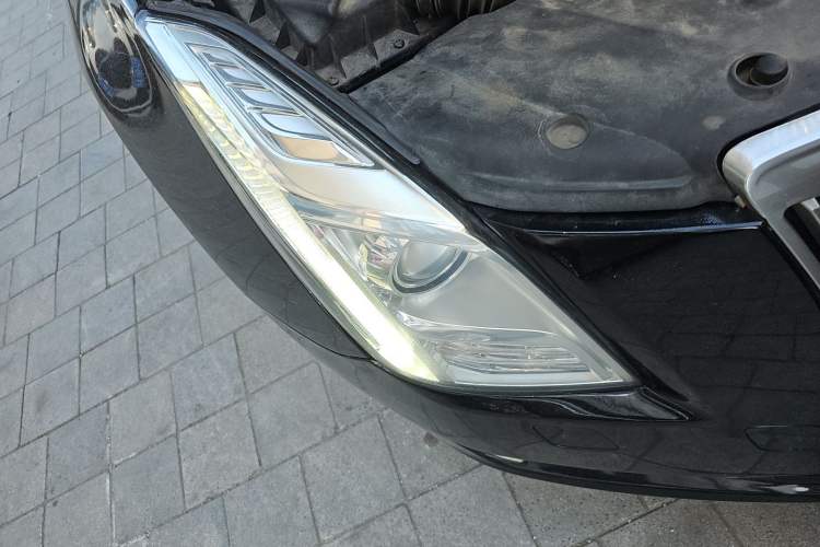Used Cadillac XTS 2015 28T Comfort Model Right Front Headlight