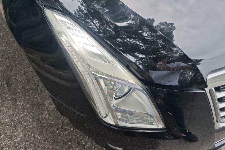 Used Cadillac XTS 2015 28T Elite Model Right Front Headlight