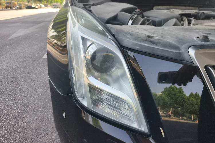Used Cadillac XTS 2015 28T Luxury Model Right Front Headlight