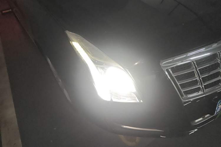 Used Cadillac XTS 2015 28T Elite Model Right Front Headlight