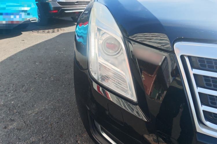 Used Cadillac XTS 2015 28T Comfort Model Right Front Headlight